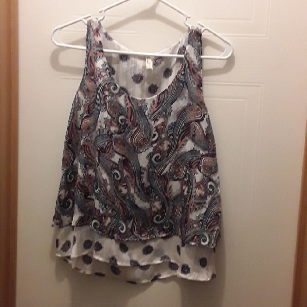 Lhenault Sleeveless Top